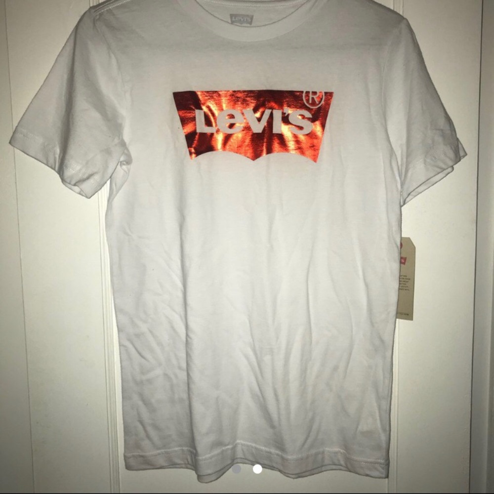 Levi baby tee